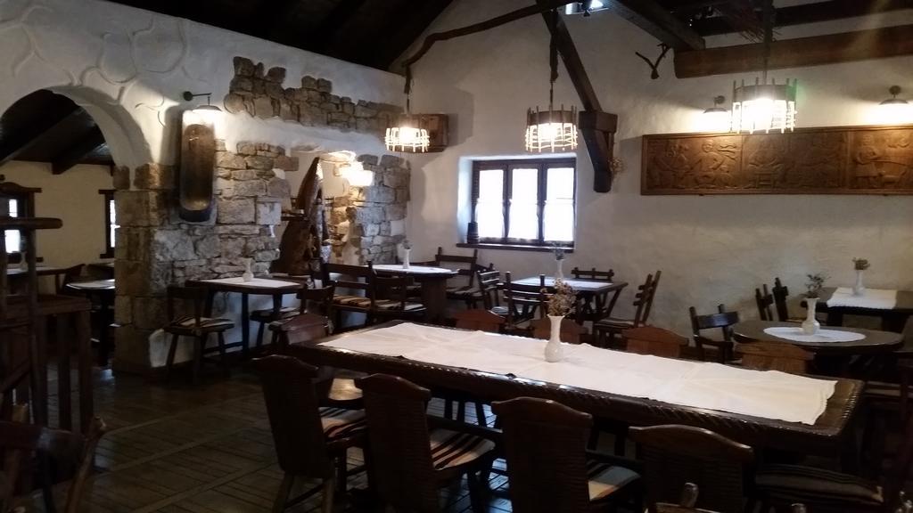 Farm Stay Cardaklije Kulen Vakuf Bagian luar foto