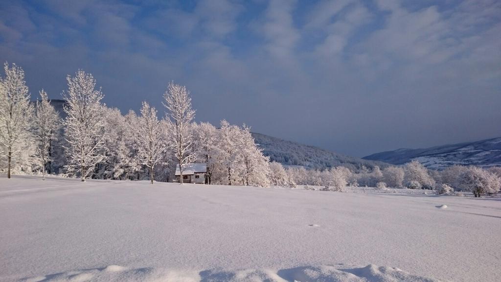 Farm Stay Cardaklije Kulen Vakuf Bagian luar foto