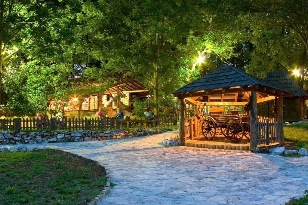 Farm Stay Cardaklije Kulen Vakuf Bagian luar foto